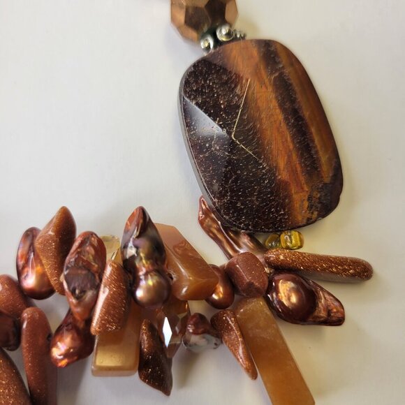 Brown hued gemstone fashion necklace and earrings set - Picture 8 of 14